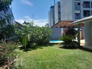 Image 56 - 841005