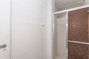 Image 15 - 841030