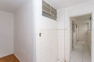 Image 30 - 841030