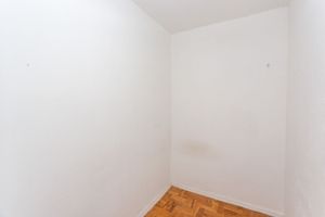 Image 36 - 841030