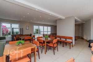Image 30 - 841036