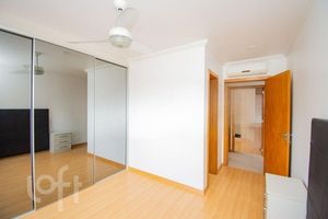 Image 9 - 841151