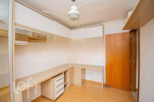 Image 5 - 841151