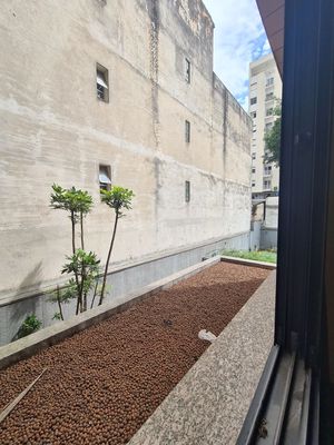 Image 29 - 841214