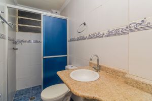 Image 6 - 841221