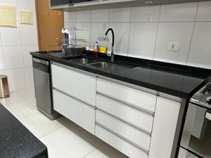 Image 10 - 841223