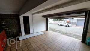 Image 33 - 841227