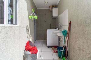 Image 9 - 841261