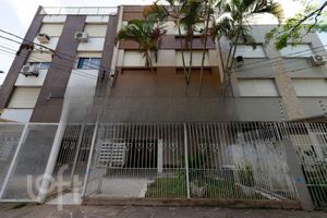 Image 15 - 841381