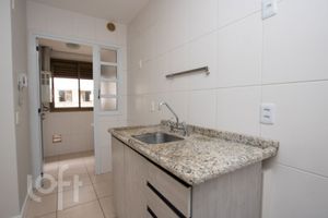 Image 30 - 841519