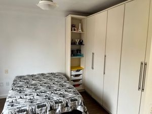 Image 19 - 841528