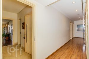 Image 67 - 841564
