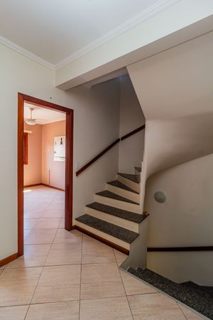 Image 6 - 841585