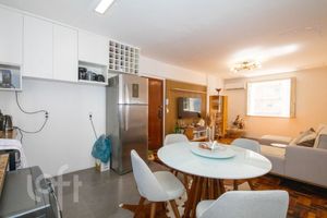 Image 3 - 841590