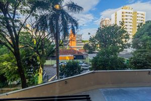 Image 18 - 841598