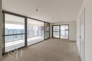 Image 26 - 841635