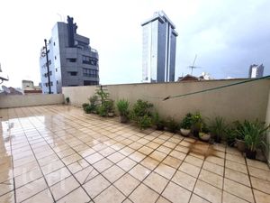 Image 10 - 841762