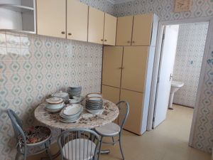 Image 17 - 841766