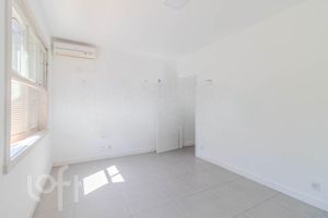 Image 9 - 841803
