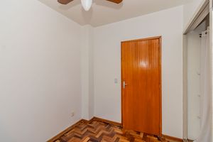 Image 5 - 841824