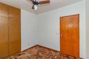 Image 11 - 841824
