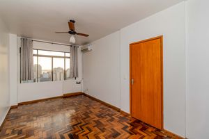 Image 17 - 841824