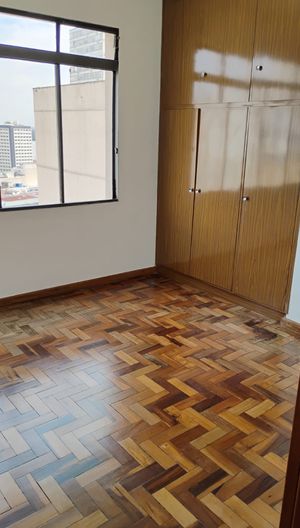 Image 11 - 841824