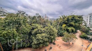 Image 25 - 841845