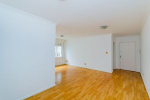 Image 4 - 842017