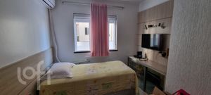 Image 3 - 842023
