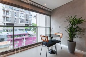 Image 7 - 842075