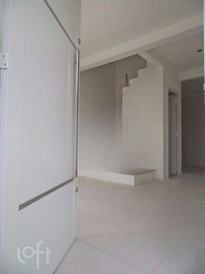 Image 21 - 842083