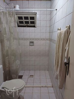 Image 9 - 842102