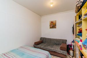 Image 17 - 842153