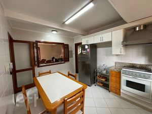 Image 8 - 842154