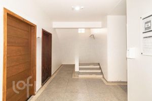 Image 11 - 842157