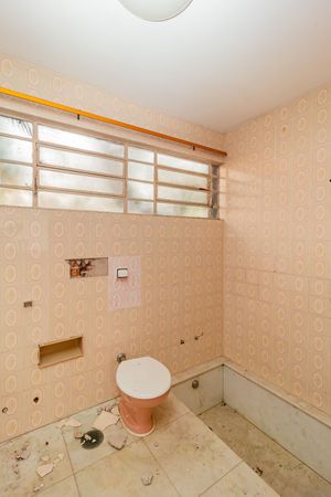 Image 32 - 842159