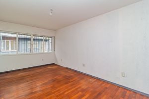 Image 34 - 842159