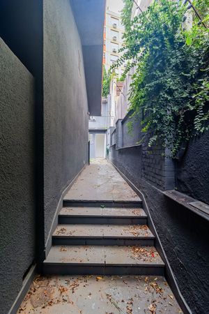 Image 38 - 842159