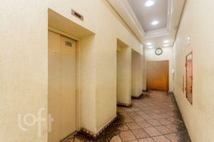 Image 17 - 842161