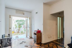 Image 10 - 842164