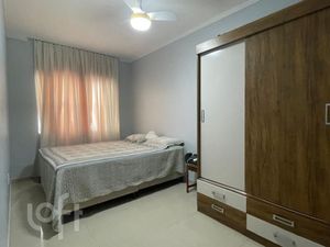 Image 9 - 842243