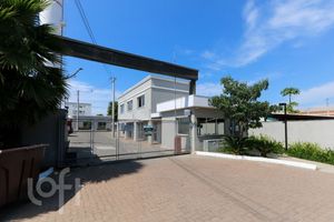 Image 42 - 842258