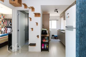 Image 3 - 842258