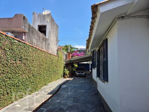 Image 6 - 842287