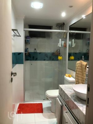 Image 6 - 842303