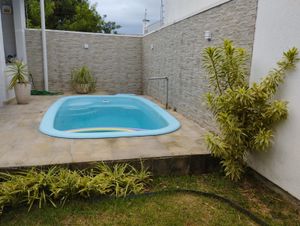 Image 1 - 842320