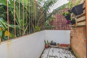Image 14 - 842351