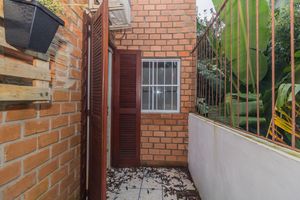 Image 15 - 842351