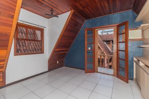 Image 16 - 842351